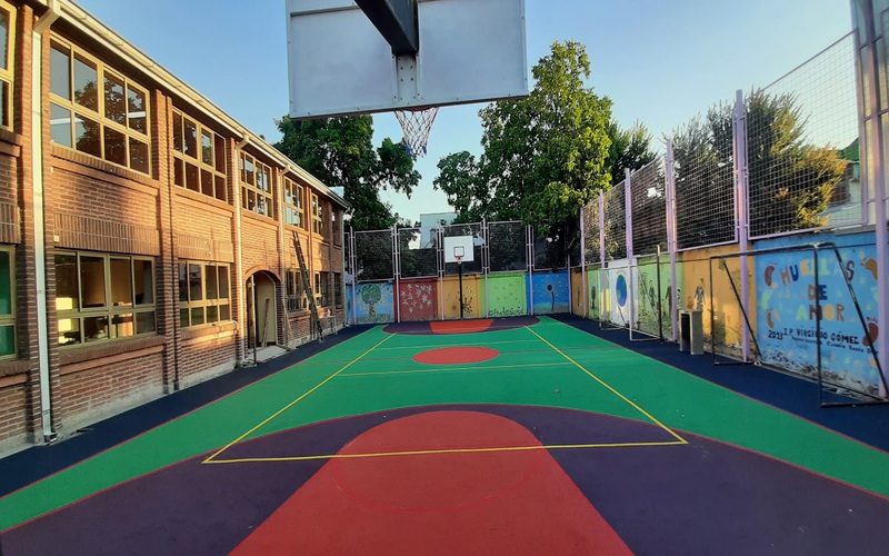 Cancha de basket con cuacho continuo